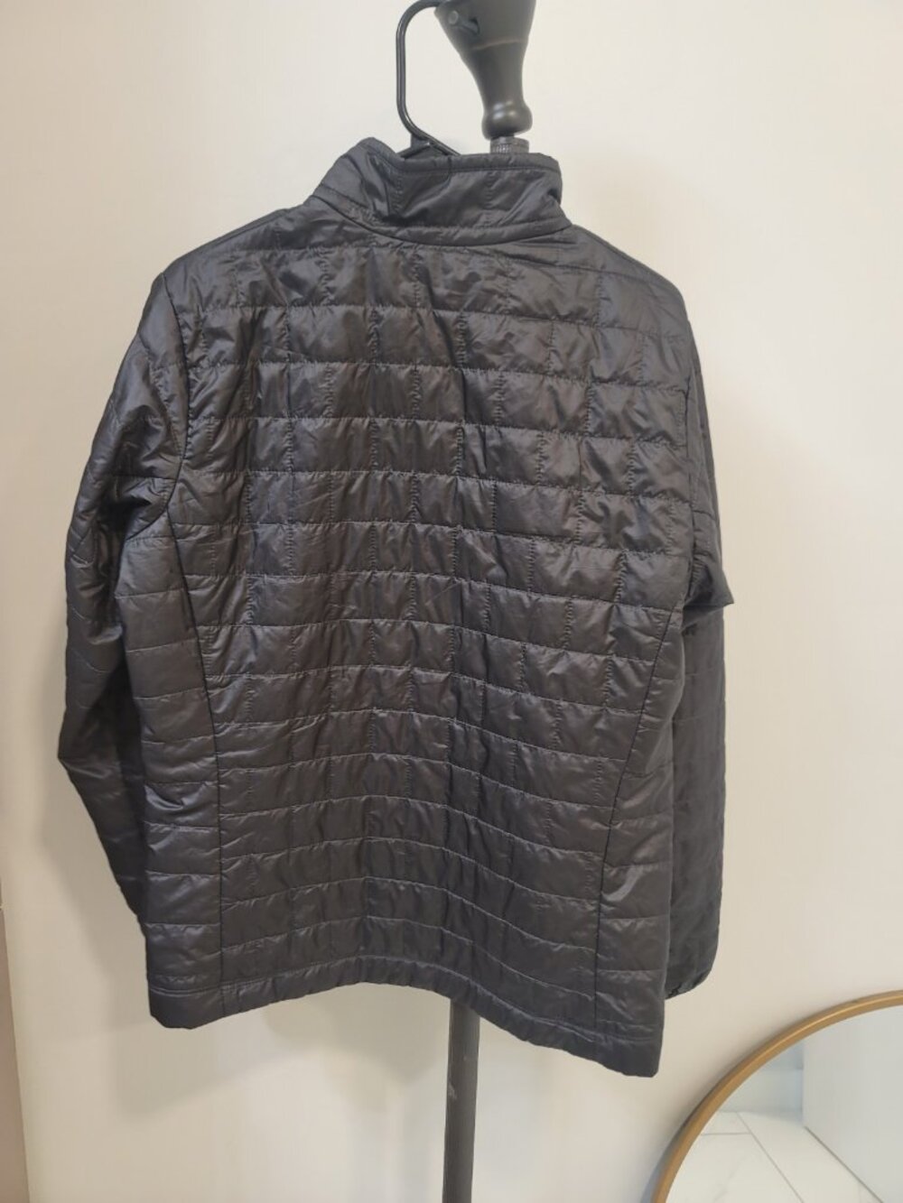 Patagonia Nano Puff Jacket Forge Black Mens Medium Puffer 84212 FA18 PrimaLoft - Picture 3 of 4